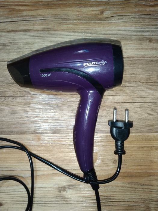 Продам фен дешево