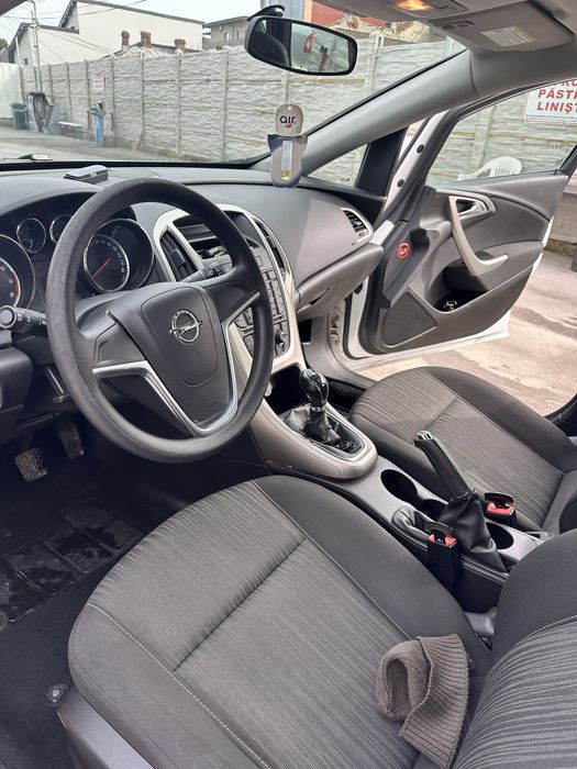 OPEL Astra 2011 — imagine 5