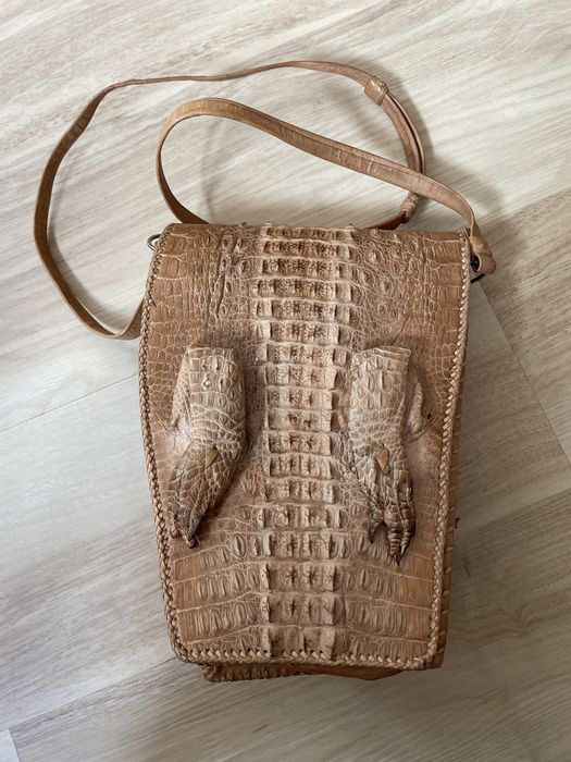 Чанта от естествена крокодилска кожа