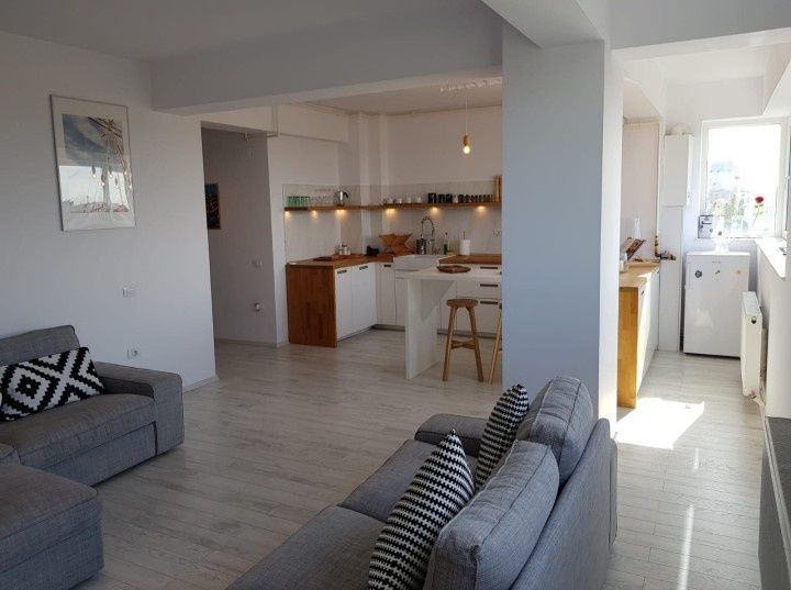 Apartament decomandat 2 camere 82 mp