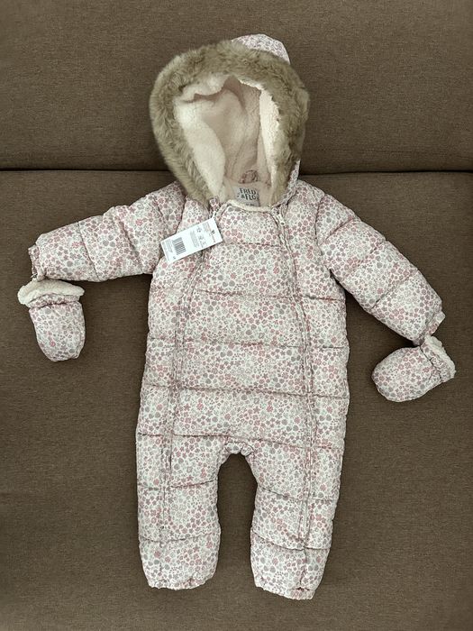 Зимен бебешки космонавт