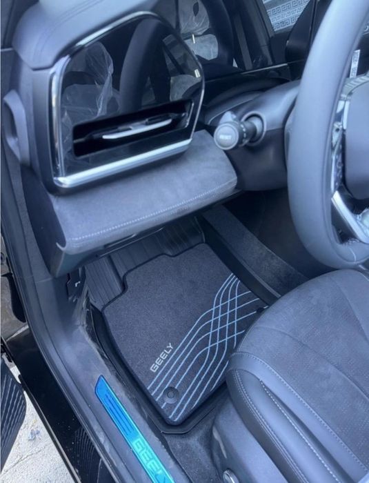Коврики на Geely Monjaro