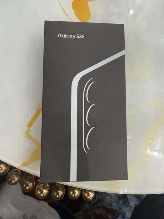 Vând Samsung Galaxy s26 cobalt violet 258GB Nou sigilat