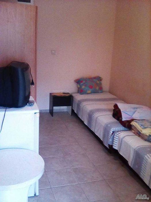 Давам стаи под наем за персонал в Сл.бряг