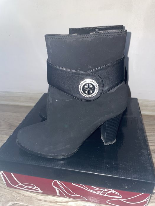 Срочно продам сапоги (батилоны) 36рр