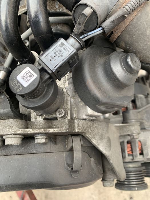 Дюзи помпа и рейл комплект 2.0тди 143кс Ауди а4 а5 а6 audi a4 a5 a6