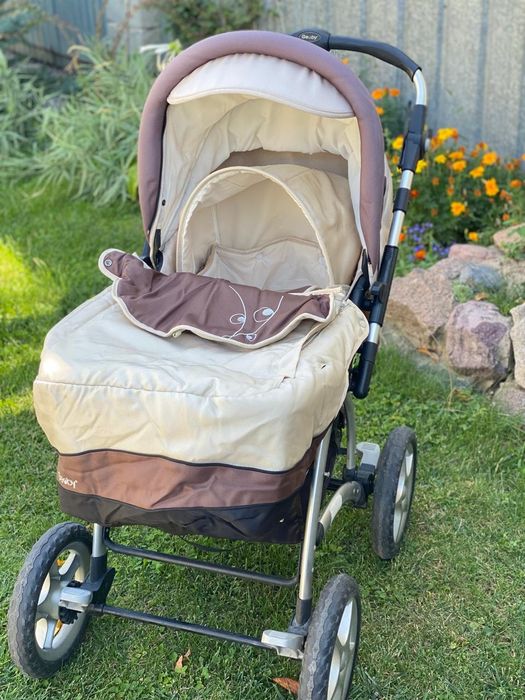 Детская коляска.