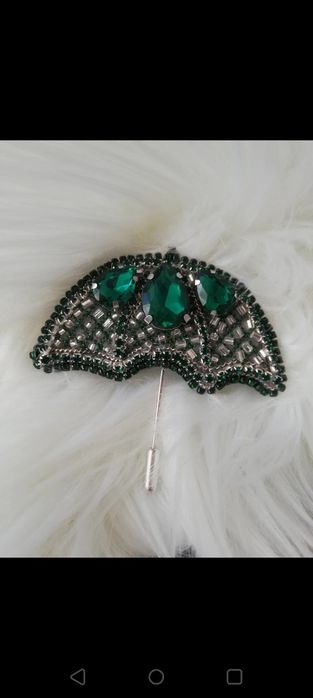Broșa deosebita handmade