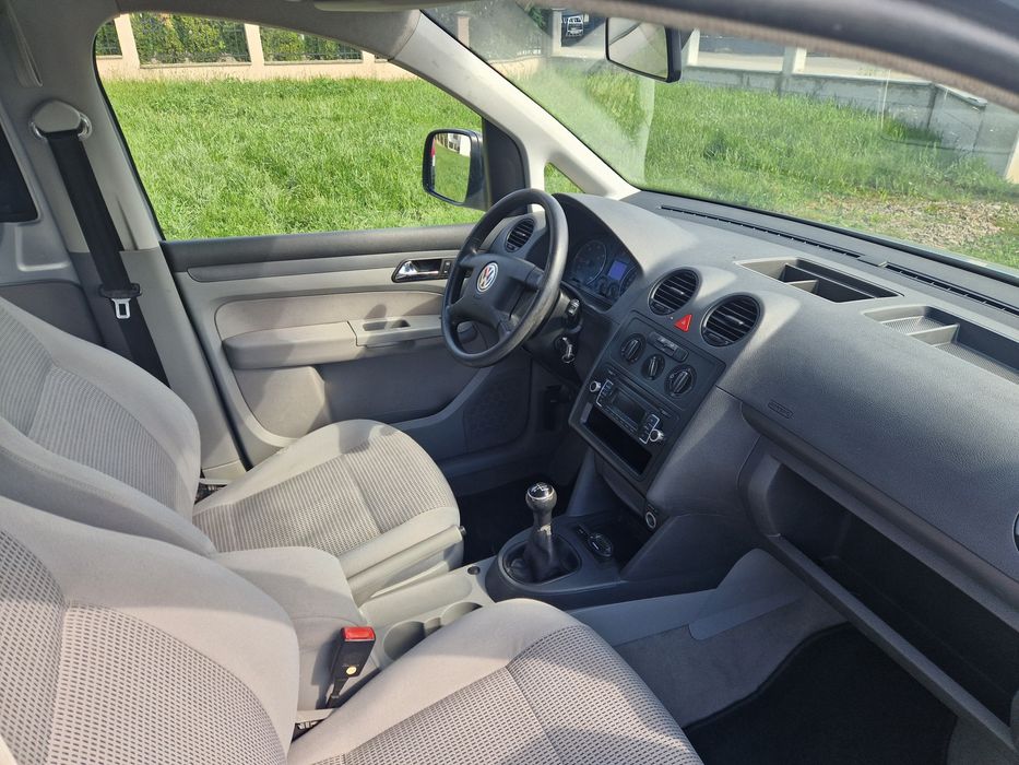 Vând Caddy 2005  1,9 disel 105 cp