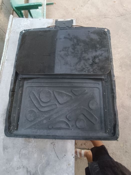 Люк на Ауди 100 с4 а6