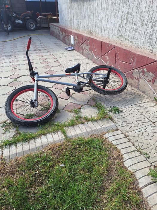 Продам велик BMX
