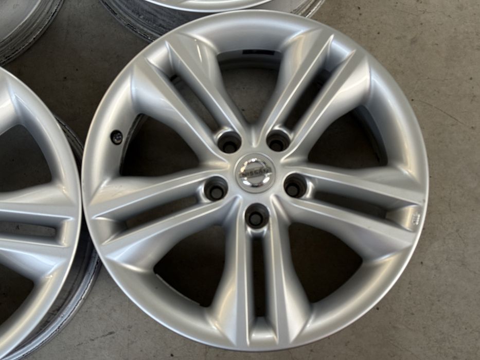 4бр. КАТО НОВИ 17” ОРИГИНАЛНИ Джанти 5х114.3 за -NISSAN/TOYOTA/MITSUBISHI/японски- 6,5Jx17H2, ET40