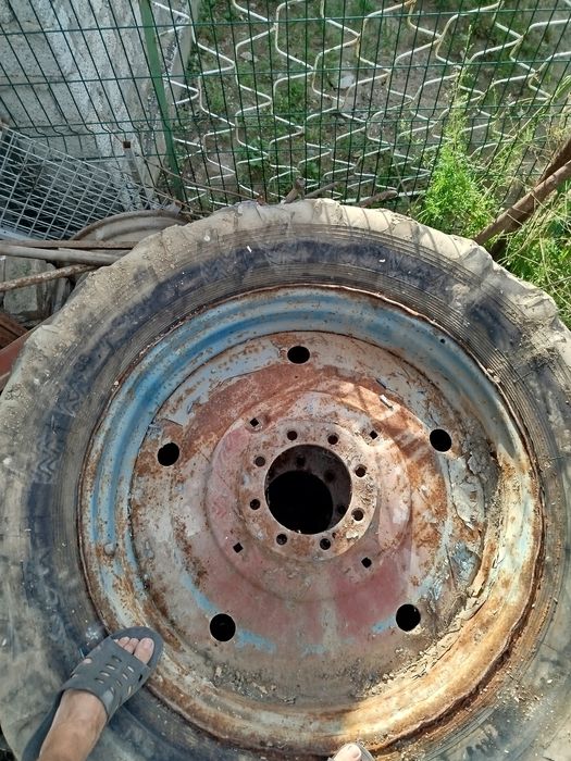 Трактор запчасти б/у