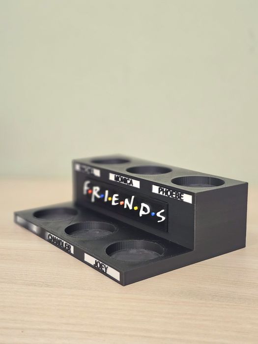 Friends McDonalds stand figurine