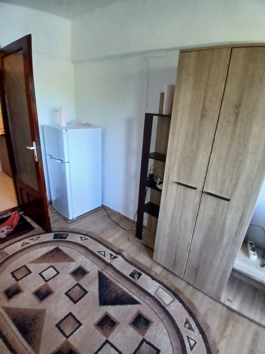 Vând camera stil garsonieră