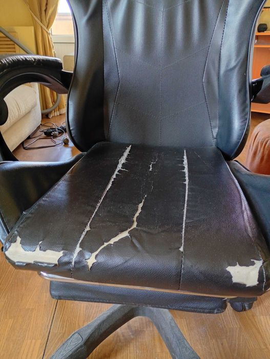 Компьютерное кресло