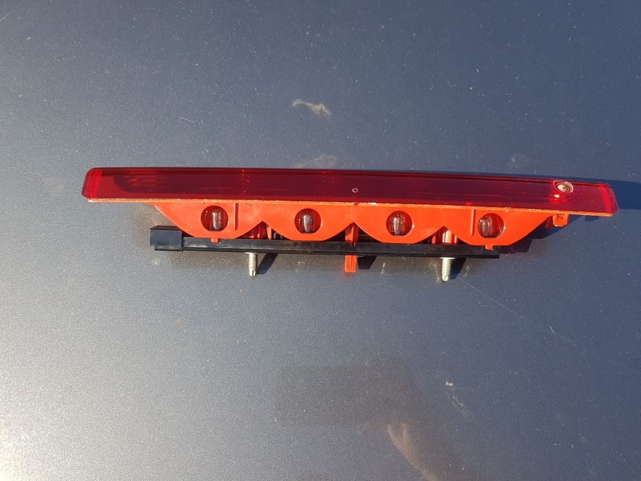 Трети стоп за Peugeot Citroen Lexus Toyota