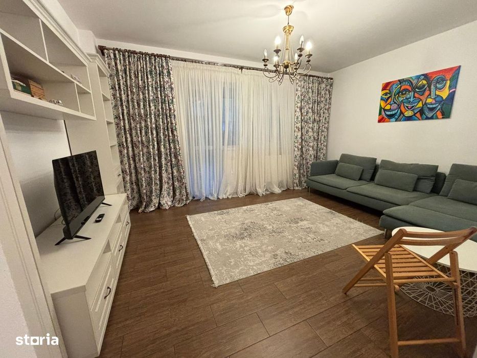 Apartament 3 camere curte proprie cadastrata 280 mp