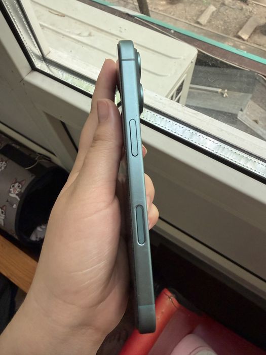 Продам Iphone 16 в отличном состоянии
