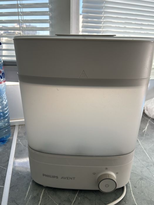Philips AVENT Електрически стерилизатор Premium с функция за изсушаване