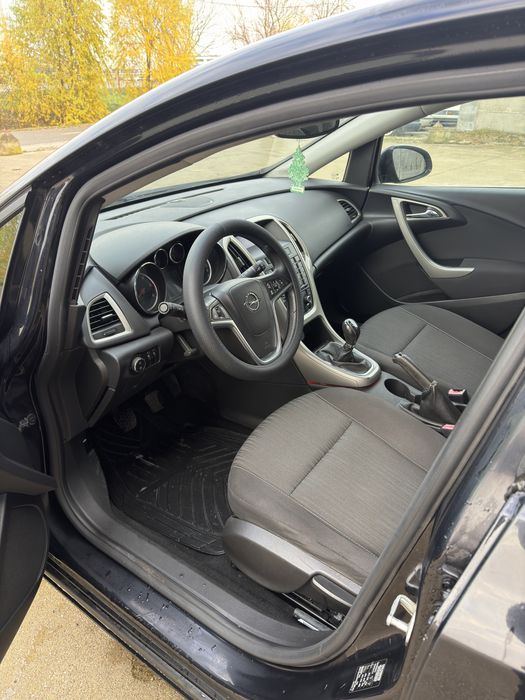 Opel Astra J 1.7 CDTI 2011 Euro 5
