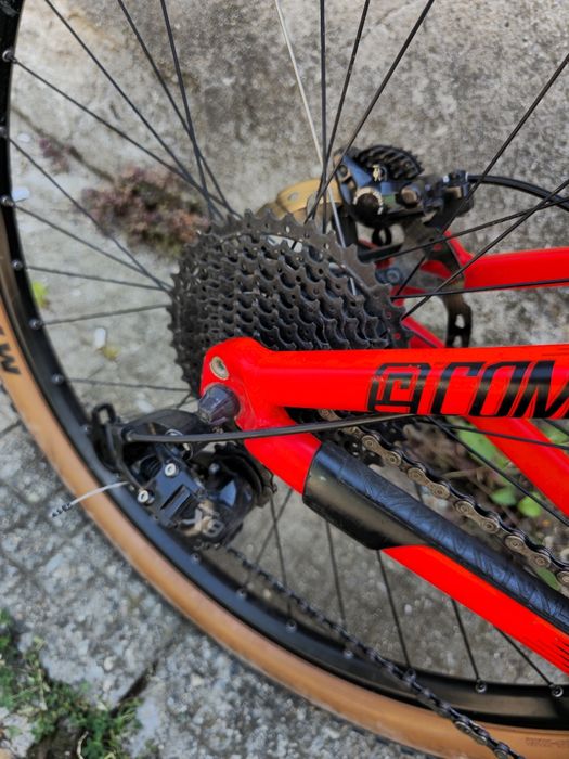 Боен твърдак Comencal Meta HT Am 27.5  Rockshox Pike 150mm  1x11 Sram проходни оси XT Спирачки Дропер пост