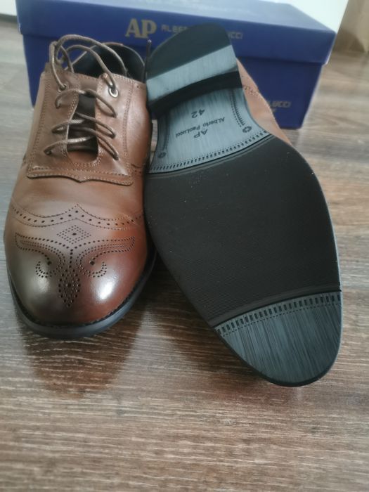 Продам мужские ботинки 42 размер Alberto Paolucci