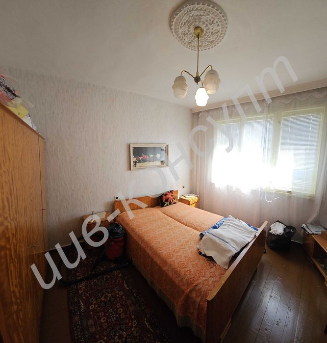 Продава се Многостаен апартамент в Горна Оряховица - 120 кв.м за 775 €/кв.м - Снимка #3