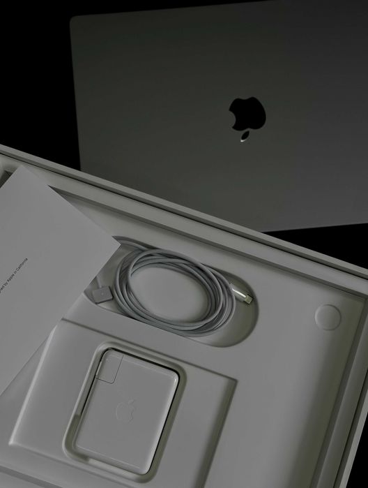 Macbook m1 pro 16gb, 16', 512gb