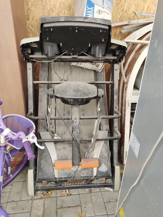 Продам беговую дорожку