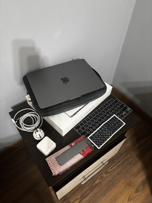 Macbook air m2 2022, 20 циклов