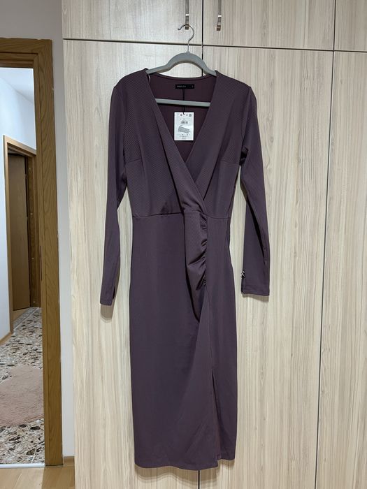 Лилава рокля с дълъг ръкав Mohito