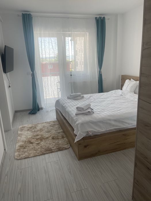 Se vinde apartament cu o camera ,zona Valea Adanca