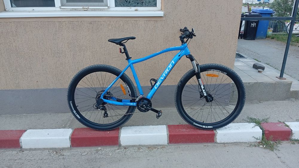 Vând Bicicleta Devron