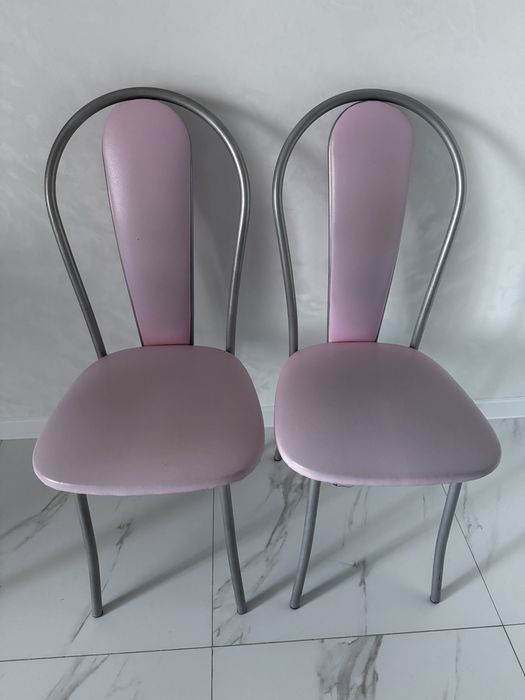 Продам стулья.