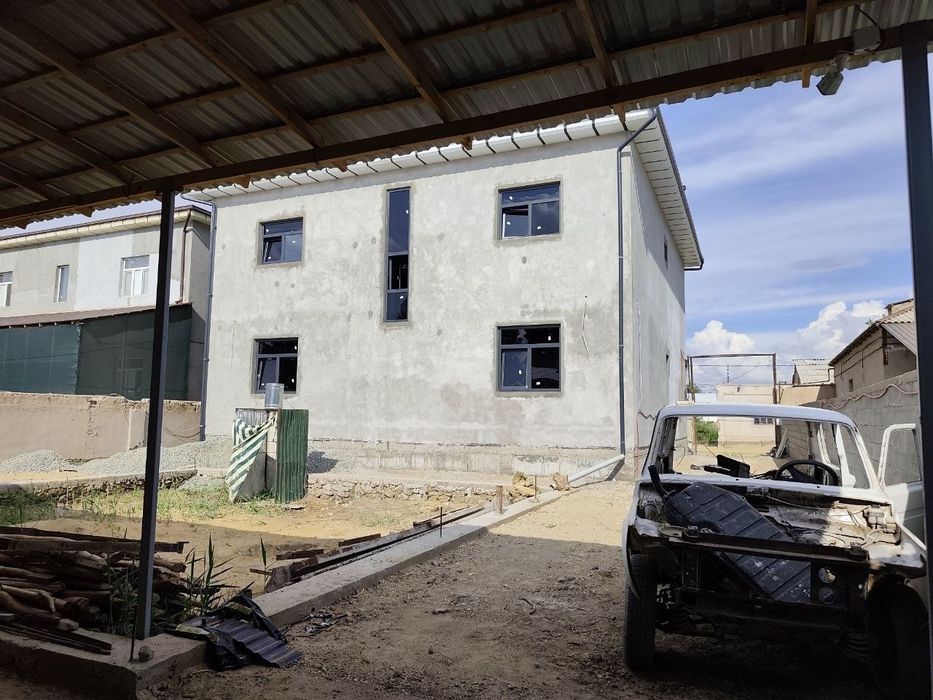2 etaj jay satiladi  Qum-awil 1 de ulken ziyratlaw koshesine jaqin