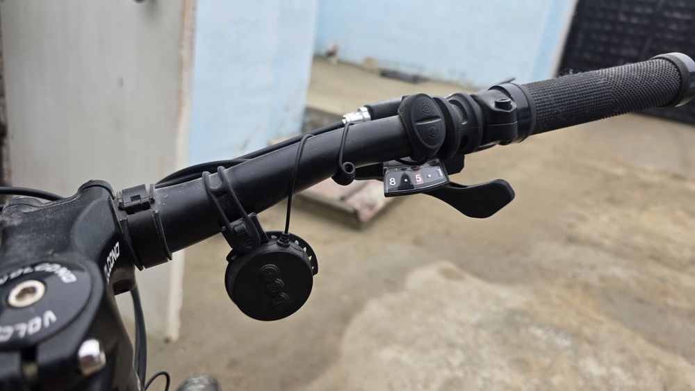 Велосипед спортивный гибрид