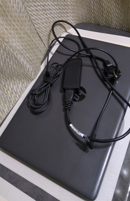 Продам ноутбук HP 255 G7