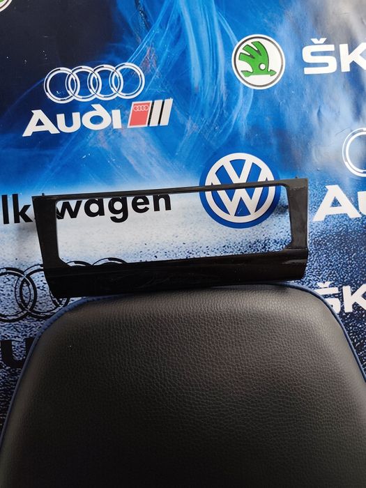 Ramă Panou Climatronic Digital Skoda Octavia 3