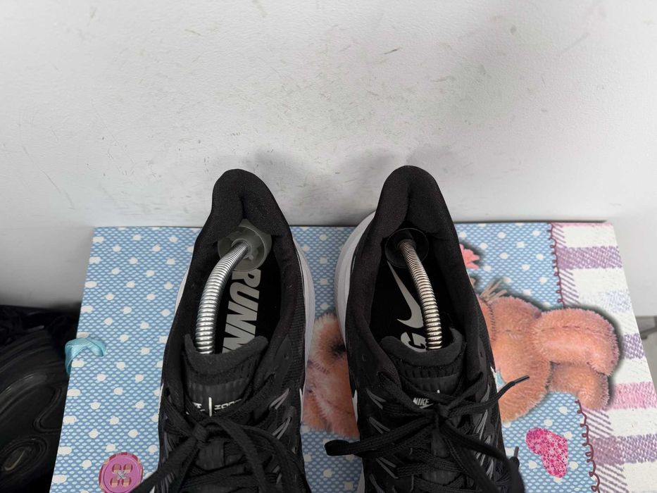 Nike Air Zoom Vomero 14 Black''оригинални маратонки 44 номер