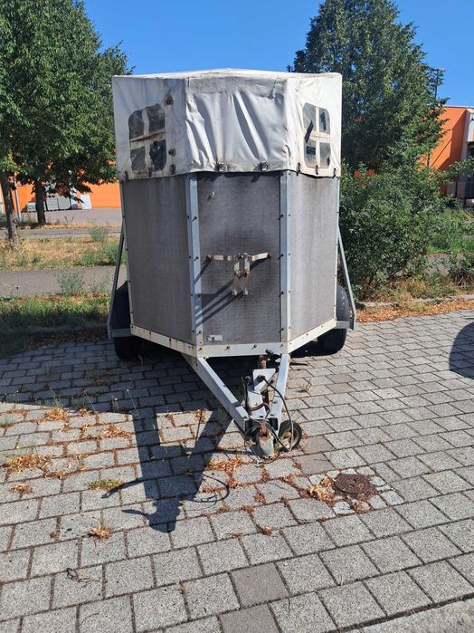 Remorca de vanzare