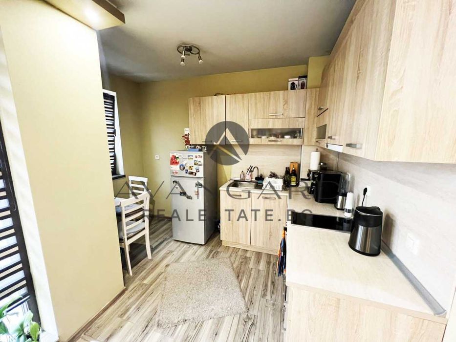 Продава се Двустаен апартамент в Пловдив, Кършияка - 65 кв.м за 2229 €/кв.м - Снимка #2