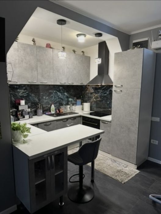 Propietar, vand apartament renovat si mobilat