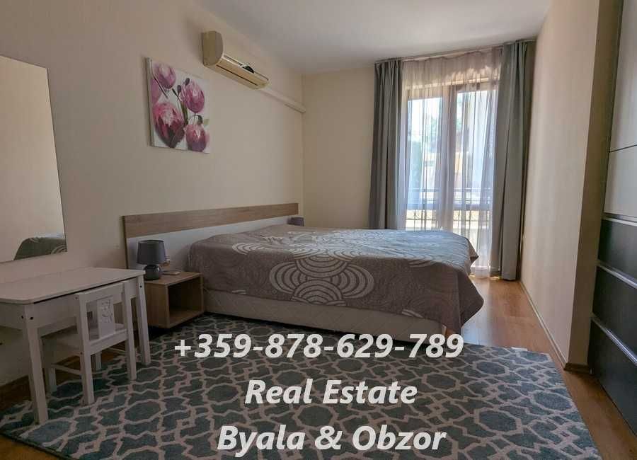 Просторен тристаен апартамент с голям двор-тераса в гр.Обзор