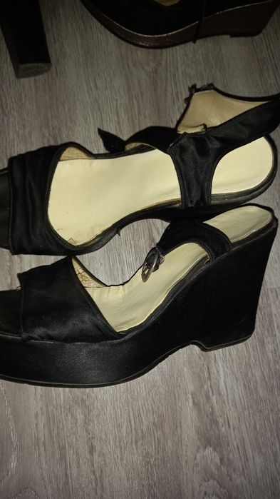 Босоножки, сандали,туфли 39 размер.