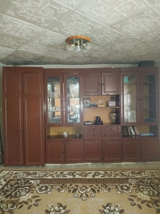 Стенка в гостинную