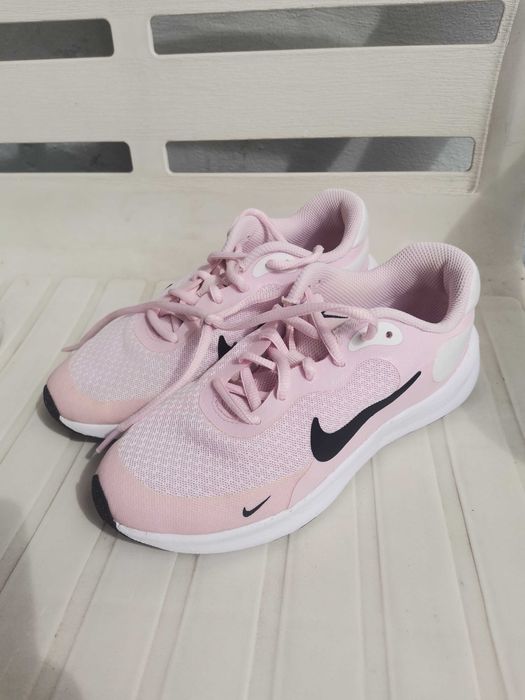 Маратонки Nike 34 номер