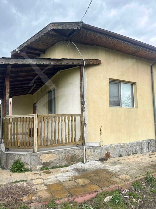 Продава се Къща в София, Хладилника - 100 кв.м за 2193 €/кв.м - Снимка #1