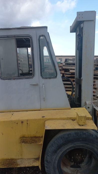 Продам вилочный погрузчик