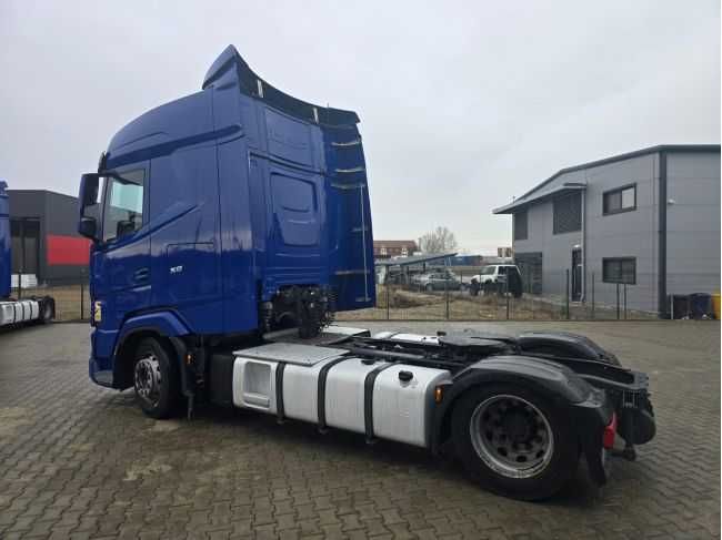 Cap tractor DAF XG 480